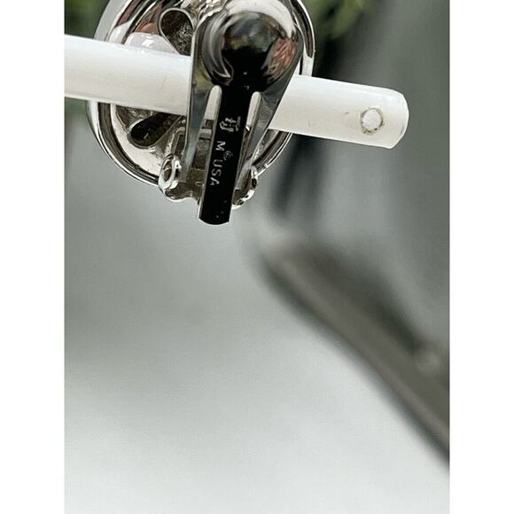 TJ M USA Signed Vintage Square Gold Silver Tone Mixed Metal Runway Clip earring - Picture 10 of 13